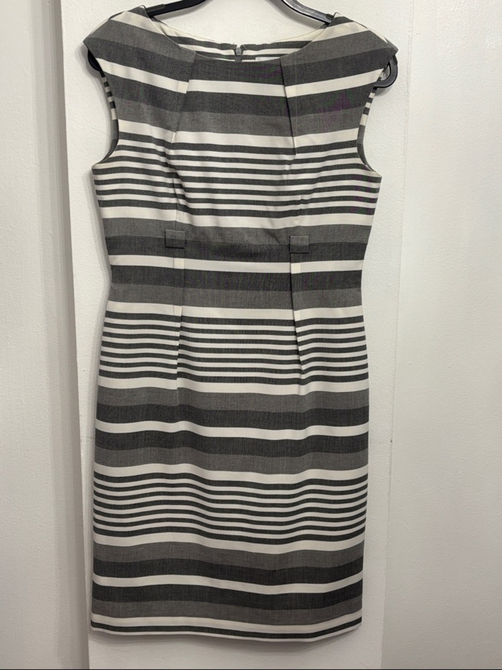 Calvin Klein Gray and White Striped Sheath Dress Size 8 Lined Clean Like New
